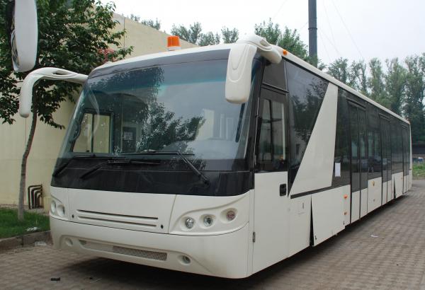 China Airport Low Floor Bus long service year Equivalent to Cobus 3000S supplier