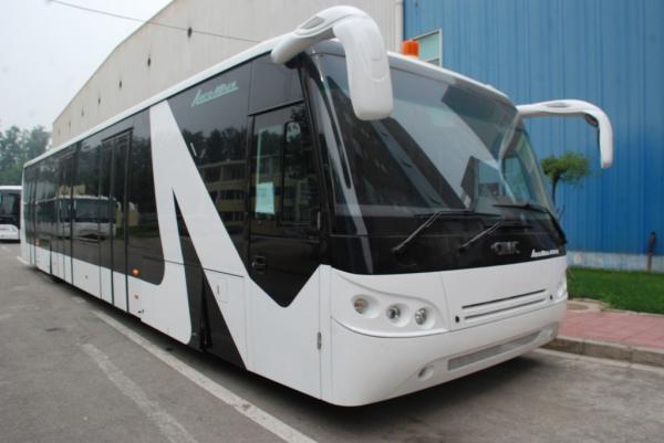 China Durable Airport Passenger Bus Xinfa Airport Equipment With Adjustable Seats supplier