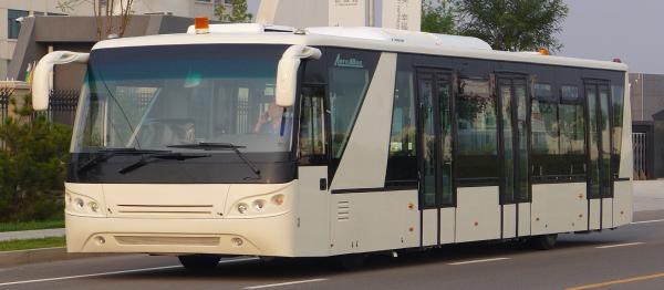 China Low floor airport shuttle bus luxury passenger bus Cummins Engine supplier