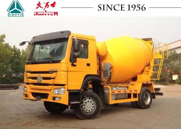 China Durable HOWO 4X2 Ready Mix Concrete Mixer Trucks 5 CBM Smooth Operation supplier