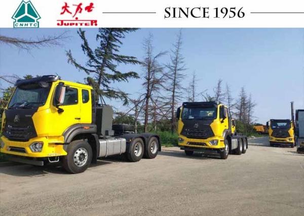 China HOWO 6X4 Tractor Truck With Extra Fuel Tank Long Distance Transporation supplier