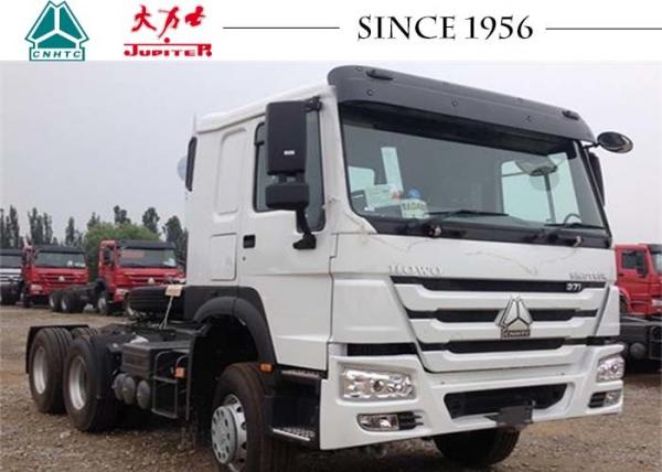 China Howo Sinotruk 6×4 Tractor Truck , Tractor Head Trailer Oil Saving For Fuel Transport supplier