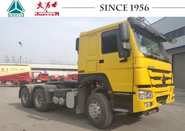 China Yellow HOWO 6X4 Tractor Truck / Prime Mover With 420 HP For Fuel Transport supplier