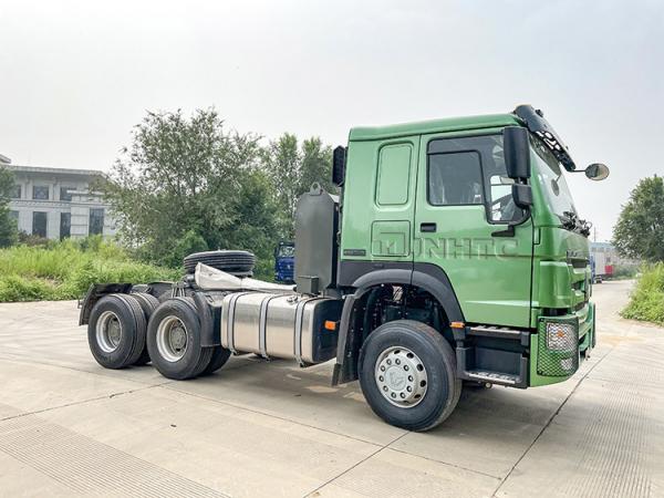 China 40T Sinotruk 420hp howo prime mover Truck Tractor Head 6×4 supplier
