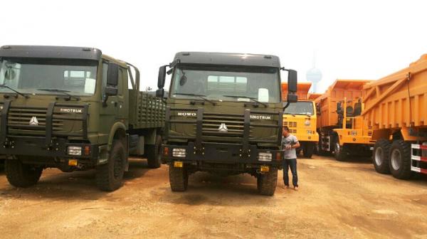 China 4×4 Heavy Cargo Trucks / Military Cargo Truck All Wheel Drive Model ZZ2167M5227 supplier