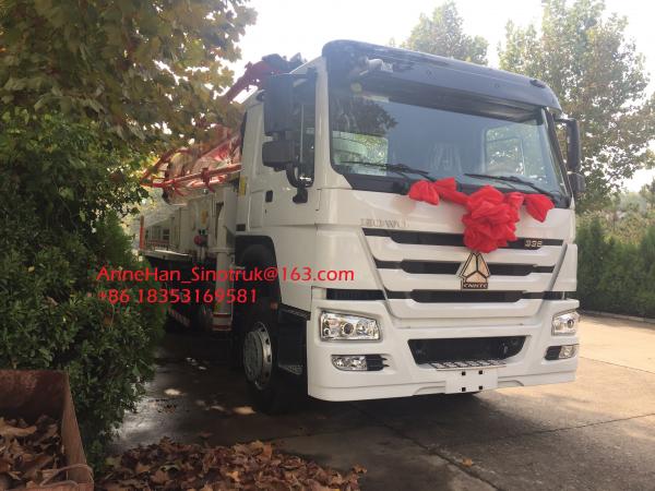 China 8 X 4 Truck Mounted Concrete Pump Truck Machine SINOTRUK HOWO Low Consumption supplier