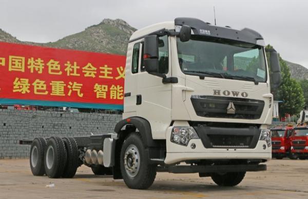 China CCC SINOTRUK HOWO A7 Heavy Cargo Truck 6X4 Commercial Delivery Trucks Long Life supplier