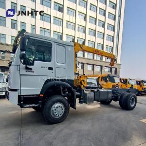 China Heavy Truck HOWO Diesel Cargo Truck 4×4 6 Wheeler Chassis With Crane High Quality supplier