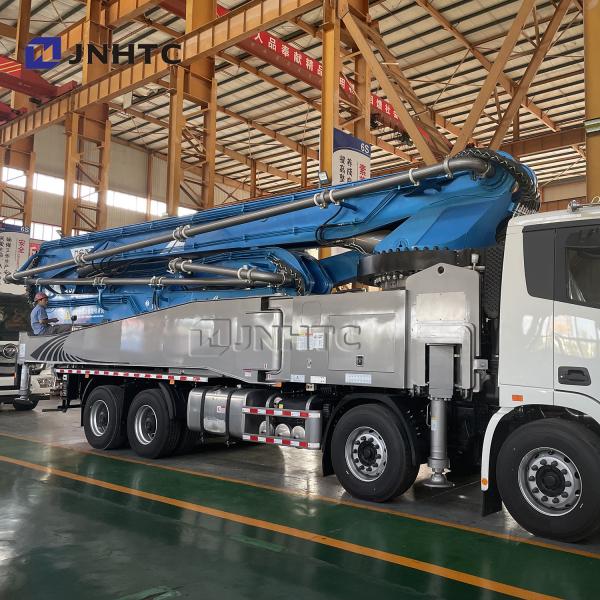China HOWO 8×4 Chassis Concrete Pump Truck 371HP Euro2 supplier