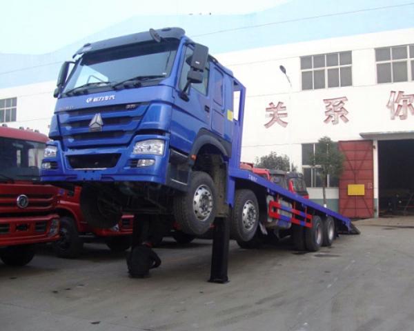 China HOWO Cargo Container Truck / Safety 40 Tons Container Transport Truck ZZ1257M4641V/M supplier
