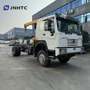 China SINOTRUK HOWO Diesel Cargo Truck 4×4 6 Wheeler Chassis With Crane Low Price supplier