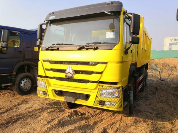 China Yellow Color 10 Tires Big Dump Trucks SINOTRUK HOWO 371HP 6X4 Tipper Truck supplier