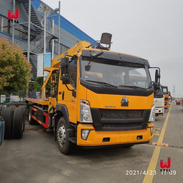 China Sinotruk Truck Mounted Crane Flatbed Towing Truck 9.726l Truck Boom Crane supplier