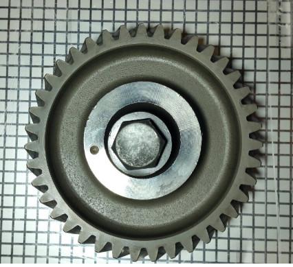 China Idle Gear Thrust Car Generator Alternator For HINO J05E Shaft Idle Gear VH135721250A Plate supplier