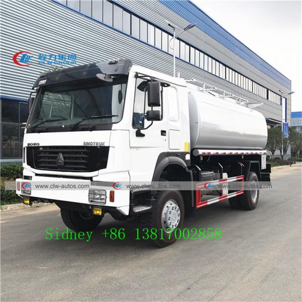 China Sinotruk Howo 4×4 Off Road 290HP Fuel Tanker Truck With Pump supplier