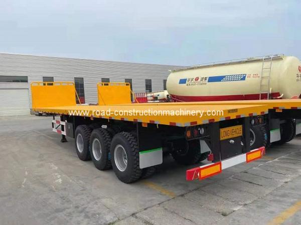 China 80ton 3 Axle Flatbed Semi Truck Trailer For Cargo Transport supplier