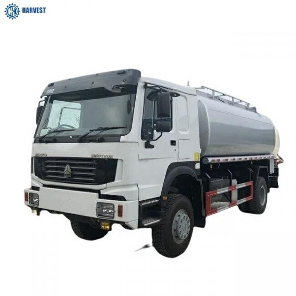 China Carbon Steel Tank 4WD 266hp Sinotruck Howo 4×4 10000L Oil Truck Tanker supplier