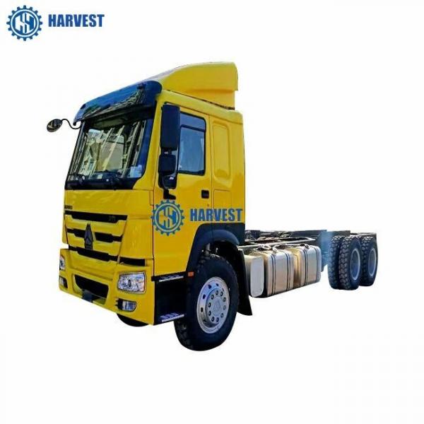 China HOWO Left Hand Drive 371hp 40 Ton Heavy Cargo Truck With 12R24 Tyres supplier