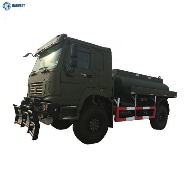 China SINOTRUK HOWO 4×4 All Wheel Drive 290hp 5000L Fuel Tanker Truck With Pump supplier