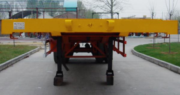 China Carbon Steel Flatbed Lowboy Trailers , Large Flatbed Trailer With Color Optional supplier