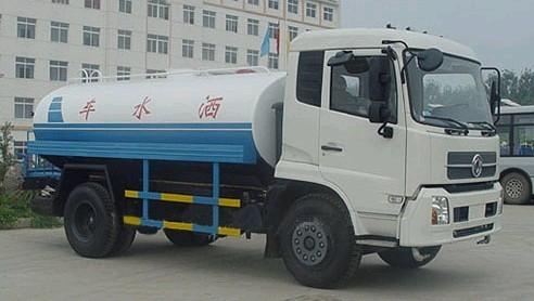 China Dongfeng 145 Sewage suction truck , 4700mm wheelbase Special Purpose Truck 9450L 4×2 supplier