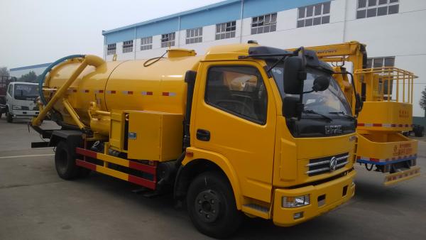 China High performance 3000L Special Purpose Truck , vacuum sewage suction truck of optional chassis supplier