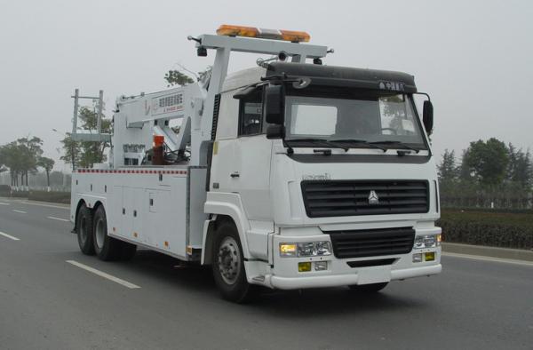 China HOWO 60T Road Wrecker&Towing truck heavy duty wrecker truck for sale supplier