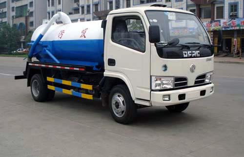 China Widely used waste water suction truck , vacuum pump Sewage tanker Septic water Tank Trucks For Sale supplier