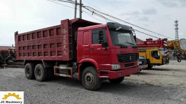 China 2013 Year Howo Second Hand Tipper Trucks / Old Dump Truck 336 For Mining Site supplier