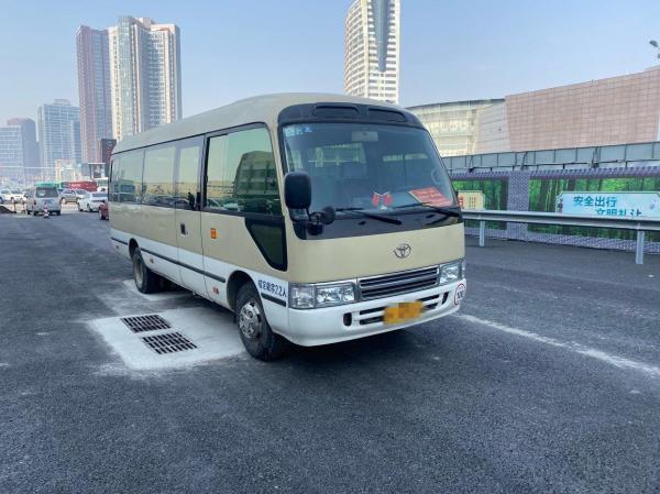China 22 Seats 2012 Year Left Hand Steering Used Toyota Coaster Bus 2TR Gasoline Engine supplier