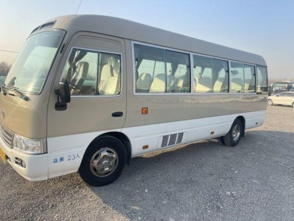 China 6 Cylinder Used Toyota Coaster Buses 23seats Coaster Gasoline Buses supplier