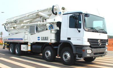 China BENZ-ZOOMLION Used Concrete Mixer , Used Pump Truck 8×4 Drive Mode supplier