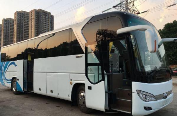 China Double Doors Used Yutong Buses 2015 Year 50 Seats With 11000km Mileage supplier