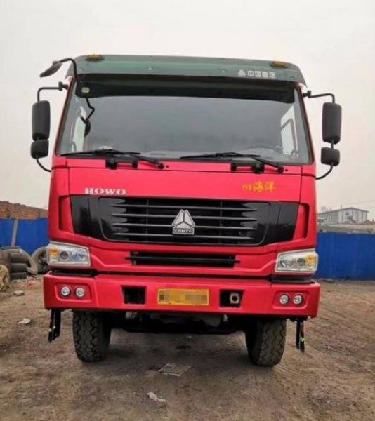 China HOWO Brand 20-30T Used Diesel Trucks / Second Hand Tipper Trucks 375hp 2012 Year supplier