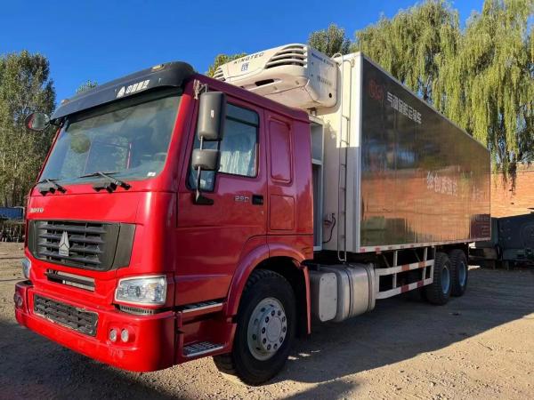 China HOWO Refrigerated Truck 290hp Mechanical Engine Fast 9 Gear Gearbox 600km supplier