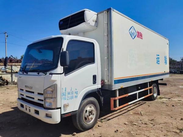 China ISUZU Refrigerated Van 130P 89kw Used Vehicle Cold Chain Transport Vehicle Diesel 98km/H supplier