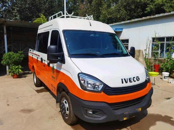 China IVECO Engineering Vehicle 2016 Manual Transmission A50 Brand New Minibus Low Kilometer supplier