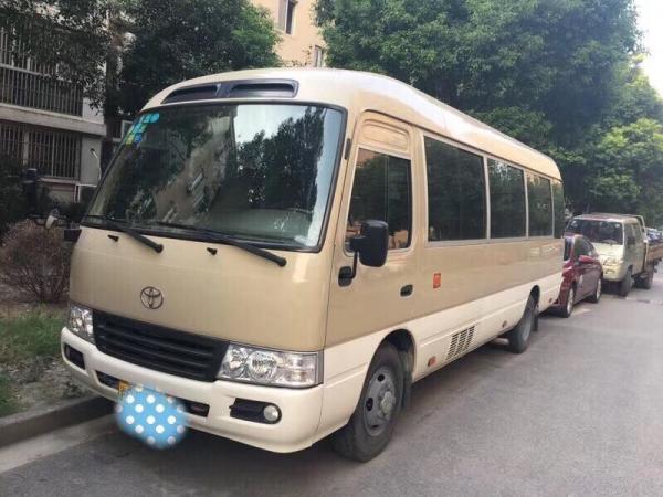 China LHD Used Toyota Coaster Bus With 2TR Gas Engine No Damage Mini Bus supplier