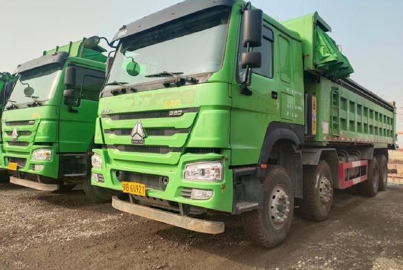 China Second Hand Mitsubishi Fuso Dump Truck 8*4 With 371hp Engine 40ton Load For Sale supplier
