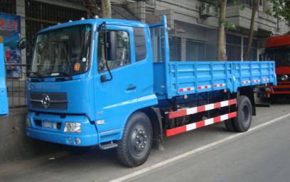 China Sinotruck Dongfeng Used Heavy Trucks , Used Commercial Trucks With A/C supplier