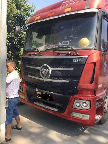 China Used China Foton AumanTractor Truck 430HP Trailer Tractor 50 Ton 6X4 Year 2015 Second Hand supplier