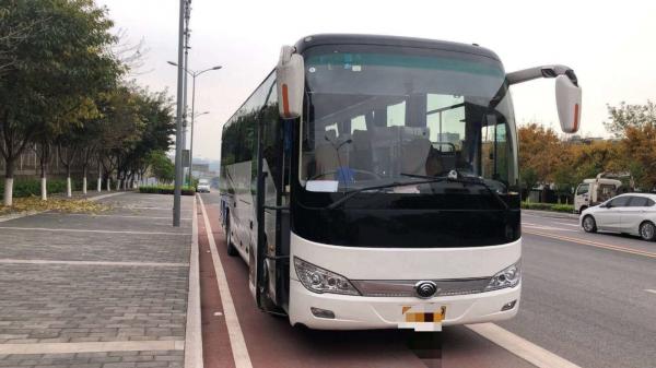 China White Color 11m Length Used Yutong Coach Bus 51 Seats Yuchai Engine 2016 Year supplier