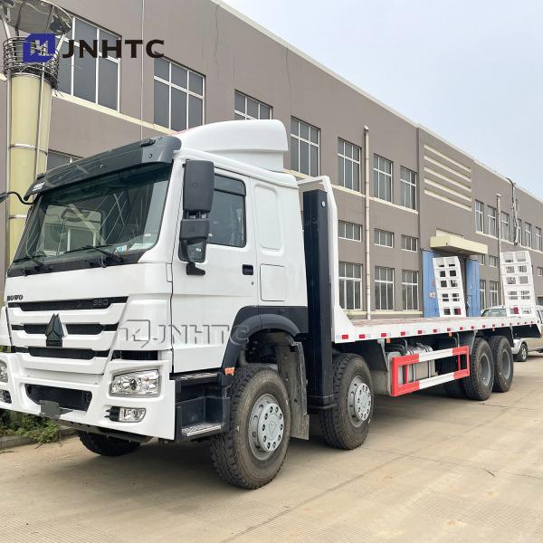 HOWO Cargo Truck For Eacavator Construction Machinery Transport Flatbed Trailer