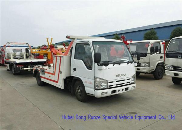 ISUZU Light Duty Road Wrecker Tow Truck For Cars SUV Road Recovery Euro 5