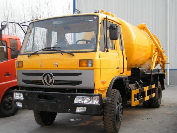 2500 Gallons sewage suction truck sino 4×2 sewage collector tank truck 10cbm