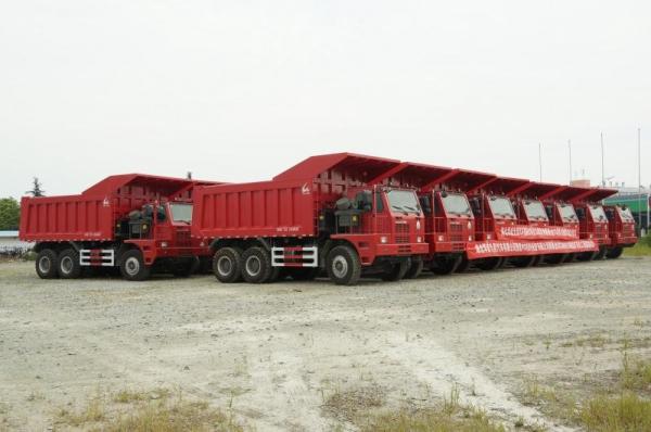 371HP Sinotruck Used Dump Truck 50 – 70 Tons Minning Dump Trucks Left Hand Driving
