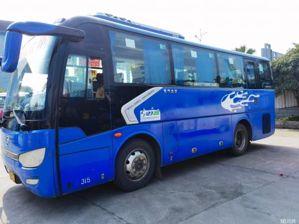 Used Bus XML6870 Passenger Bus 30seats Airbag Chassis Yuchai Engine